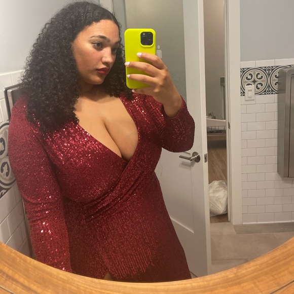 Fashion nova sequin dress - red/maroon - Picture 4 of 4